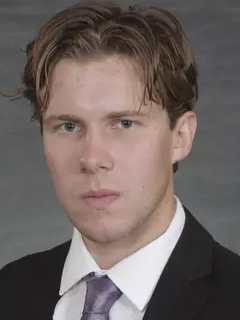 Fin Williams headshot