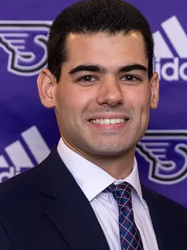 Ryan Davies headshot