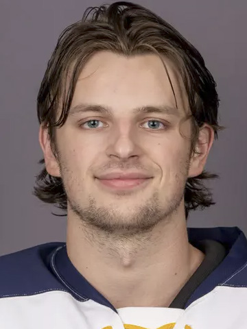 Tyler Young headshot