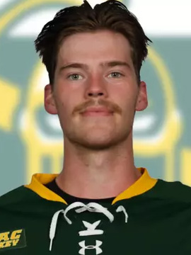 Luke Pakulak headshot