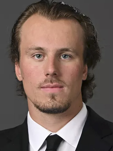 Tanner Komzak headshot Tanner Komzak headshot