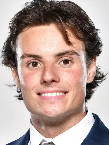 Finn Loftus headshot