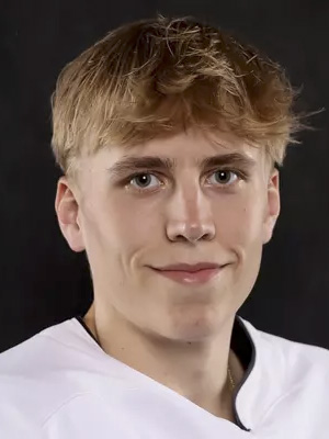 Oliver Salo headshot